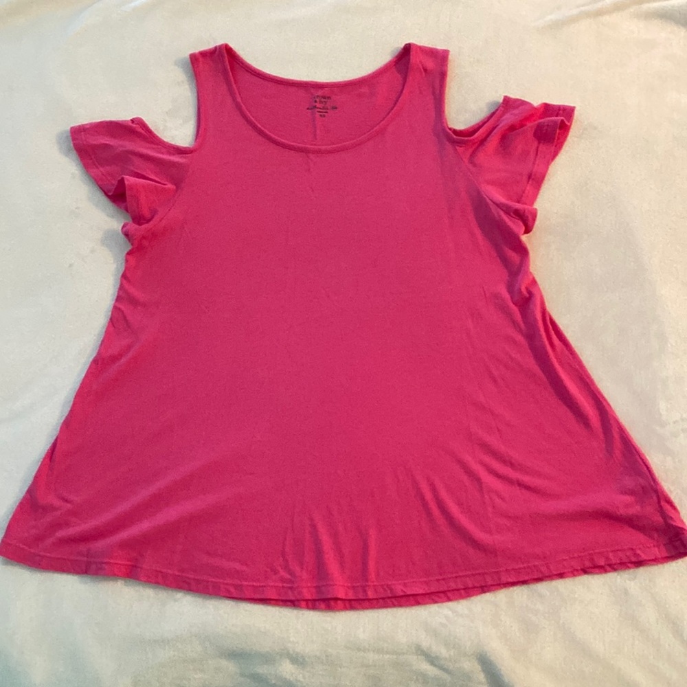 Crown and Ivy Cold Shoulder Top